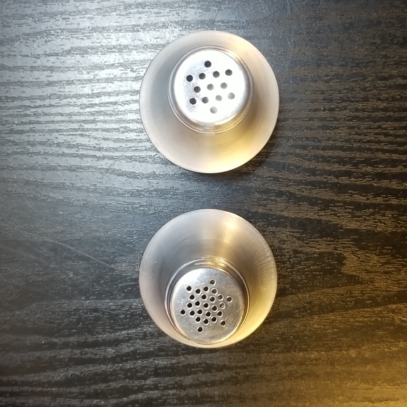 Depression Era Aluminum No Tip Weighted Salt & Pepper Shakers - Picture 3 of 11